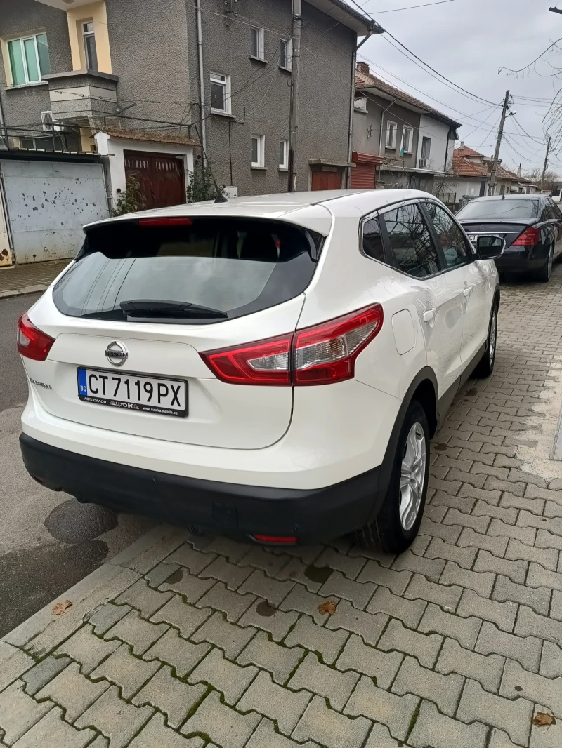 Nissan Qashqai 1.2DIG-T, снимка 3 - Автомобили и джипове - 52417861
