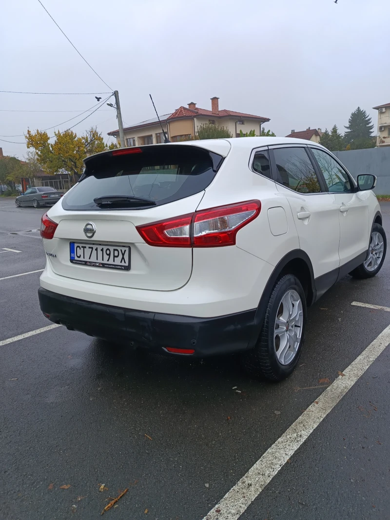 Nissan Qashqai 1.2DIG-T, снимка 4 - Автомобили и джипове - 52417861