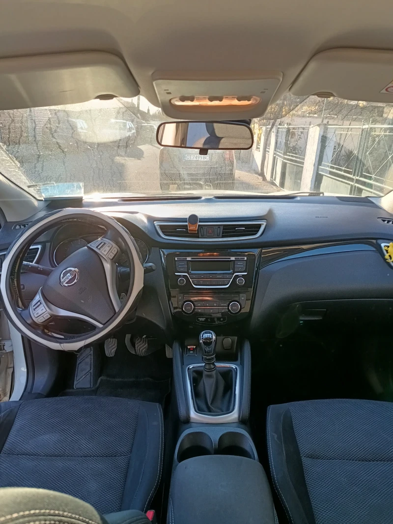 Nissan Qashqai 1.2DIG-T, снимка 9 - Автомобили и джипове - 52417861