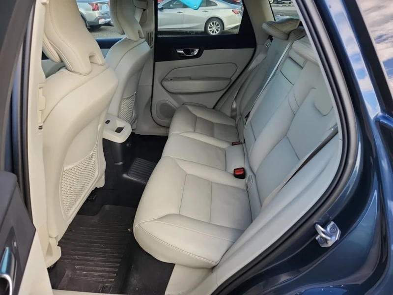 Volvo XC60 * INSCRIPTION EXPRESSION * CARFAX * ЦЕНА ДО БГ, снимка 11 - Автомобили и джипове - 52938387