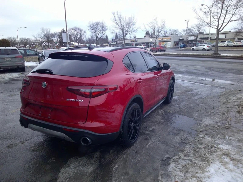 Alfa Romeo Stelvio Sport AWD* HARMAN KARDON* MEMORY* KEYLESS* PANO* , снимка 3 - Автомобили и джипове - 53420546