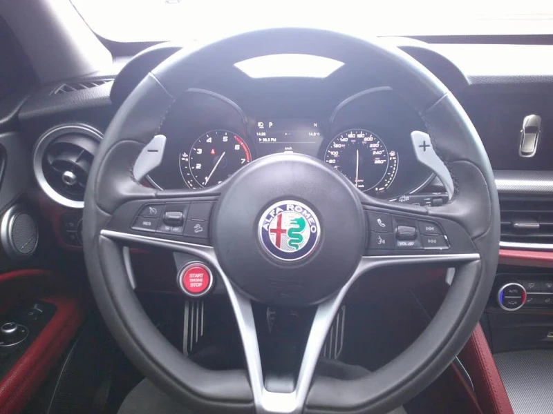 Alfa Romeo Stelvio Sport AWD* HARMAN KARDON* MEMORY* KEYLESS* PANO* , снимка 13 - Автомобили и джипове - 53420546