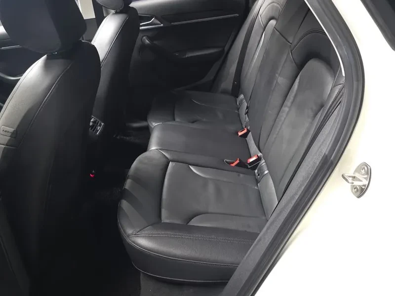 Audi Q3 2.0 TDI Quattro, снимка 11 - Автомобили и джипове - 55128643