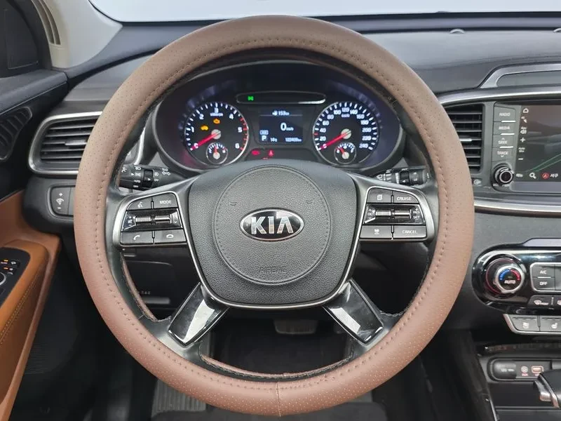 Kia Sorento 2.2 CRDI 4WD - САМО 30% АВАНС, снимка 14 - Автомобили и джипове - 56017287