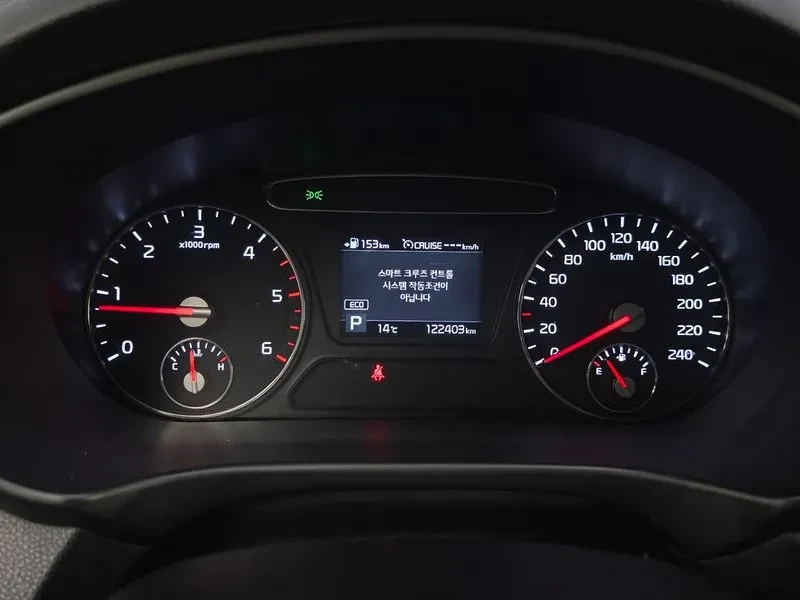 Kia Sorento 2.2 CRDI 4WD - САМО 30% АВАНС, снимка 8 - Автомобили и джипове - 56017287