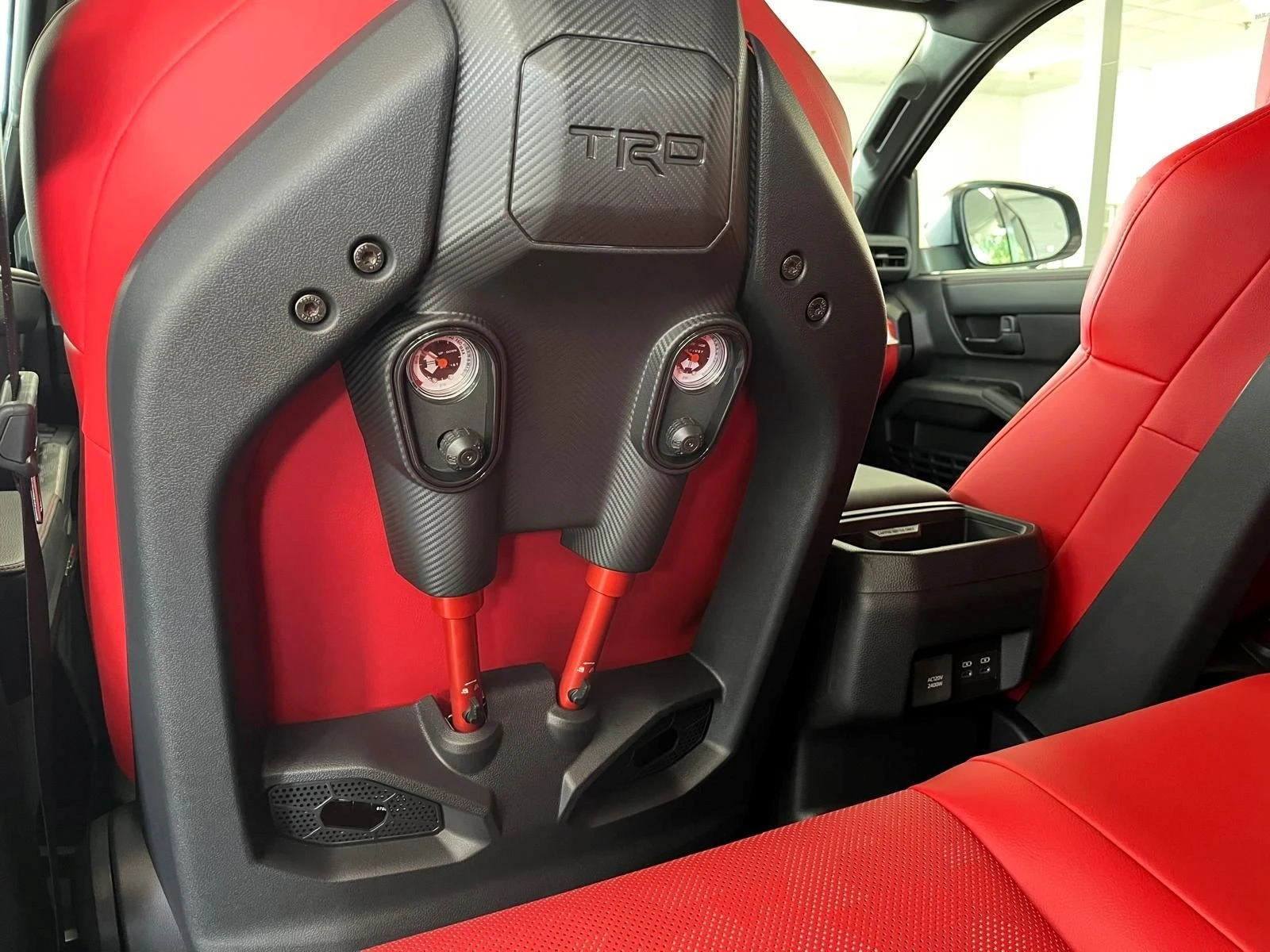 Toyota Tacoma Hybrid, AWD, TRD PRO | Mobile.bg   14