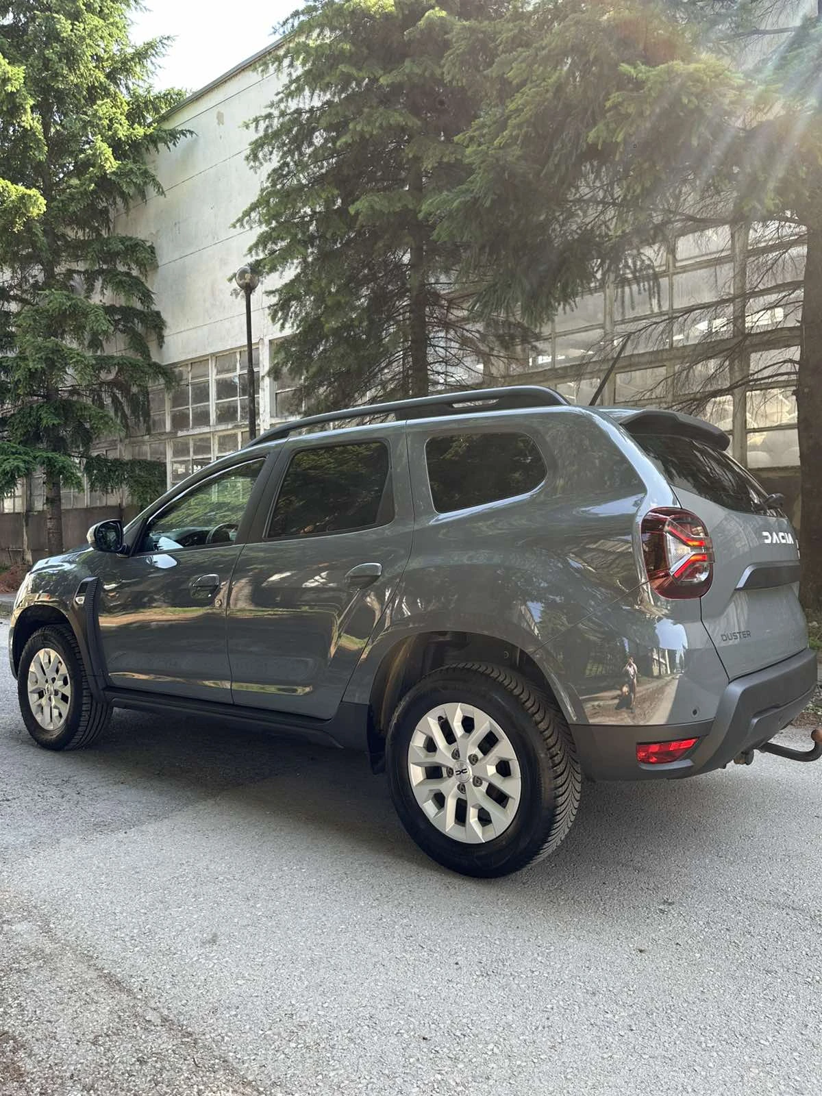 Dacia Duster 1.5dCi* 4x4* NAVI - изображение 4