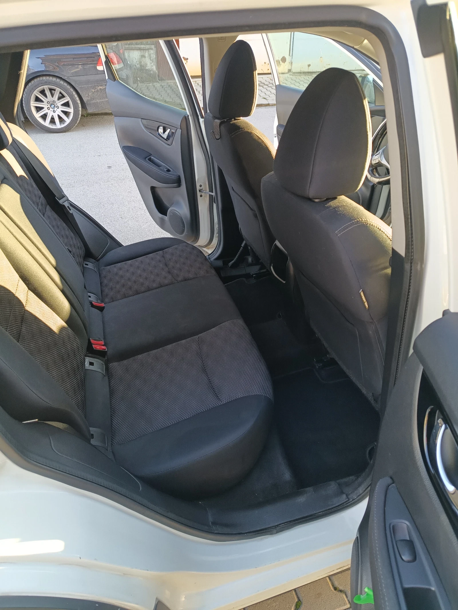 Nissan Qashqai 1.2DIG-T | Mobile.bg � ����������� 12
