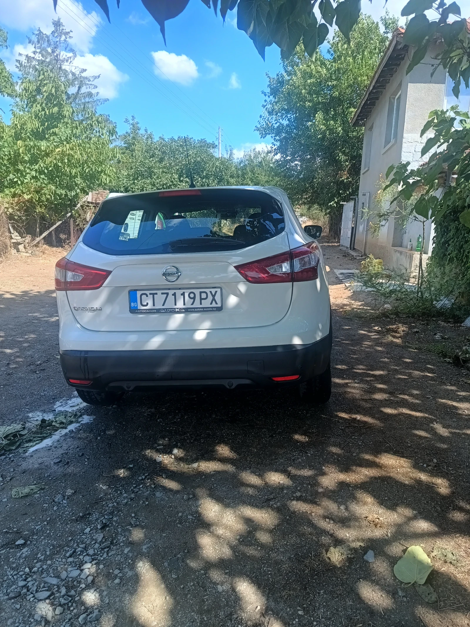 Nissan Qashqai 1.2DIG-T, снимка 4 - Автомобили и джипове - 52417861