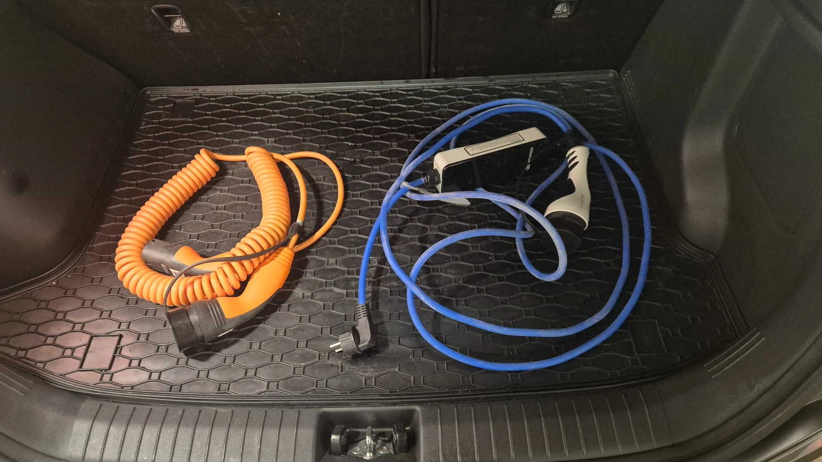 Hyundai Kona 39kWh, Гаранция, Термопомпа, снимка 15 - Автомобили и джипове - 53746288