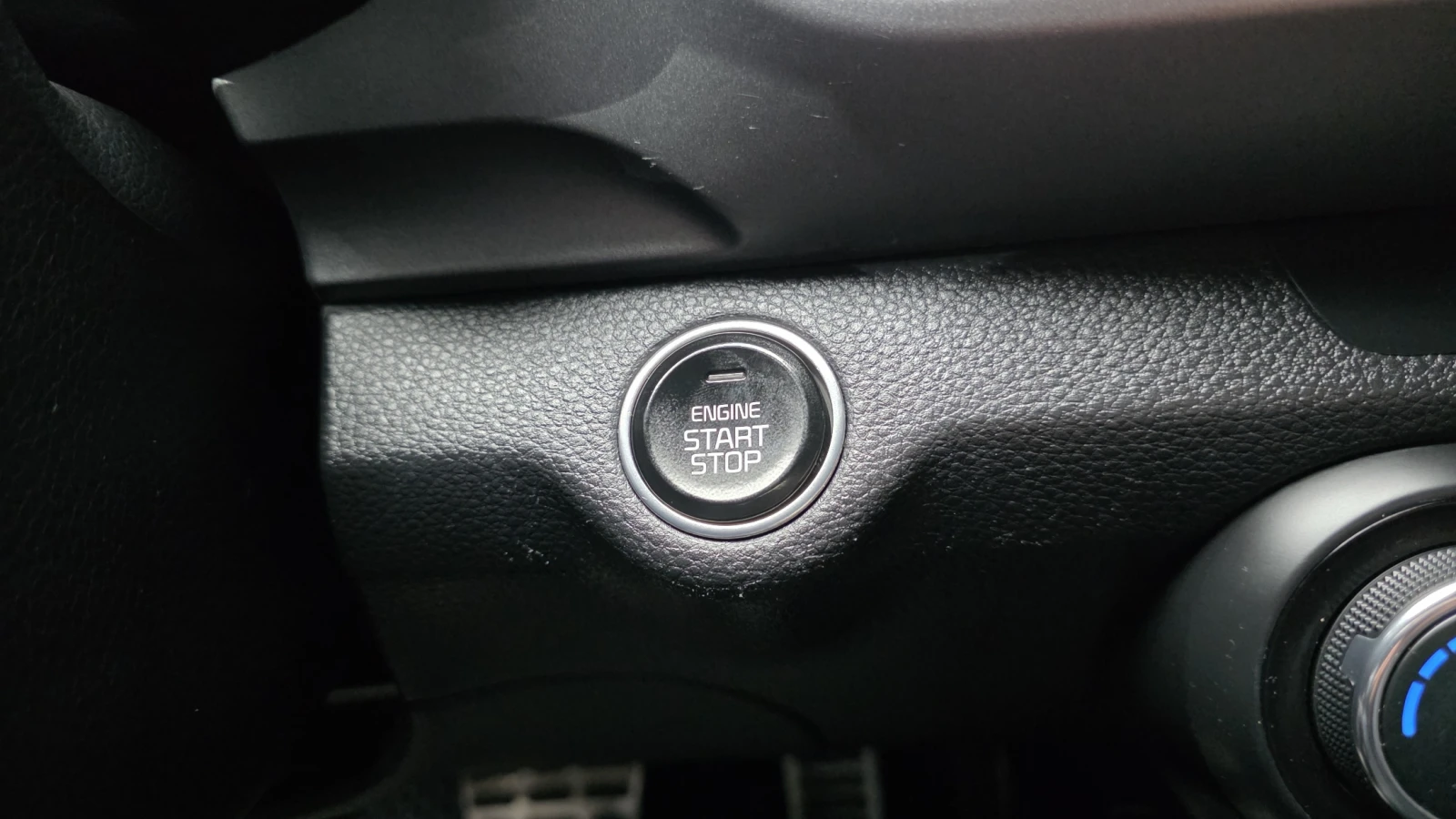 Kia Stonic 1.6 Prestige autogeorge.com, снимка 17 - Автомобили и джипове - 54136666