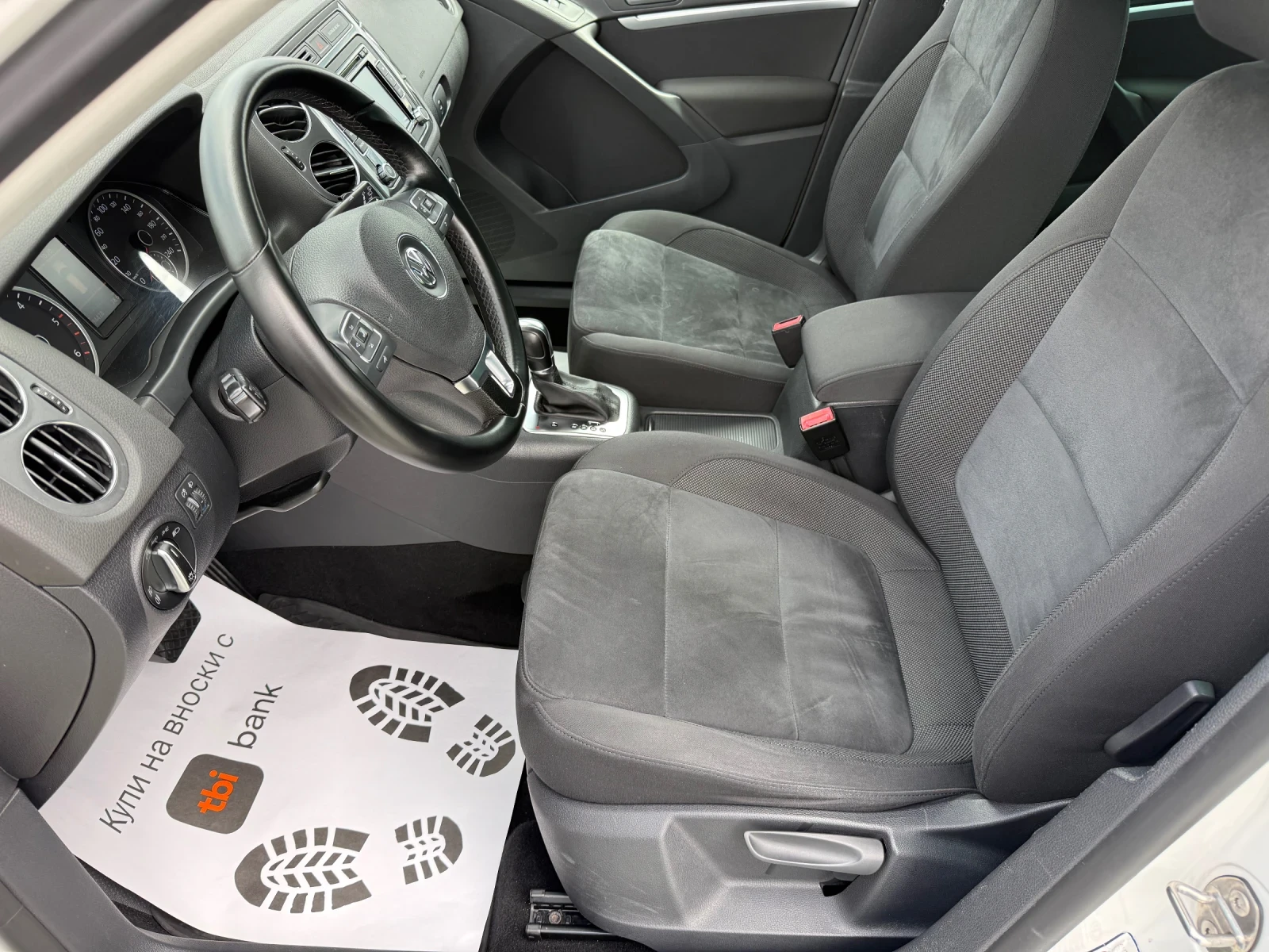 VW Tiguan (KATO НОВА)^(4x4), снимка 11 - Автомобили и джипове - 54145818