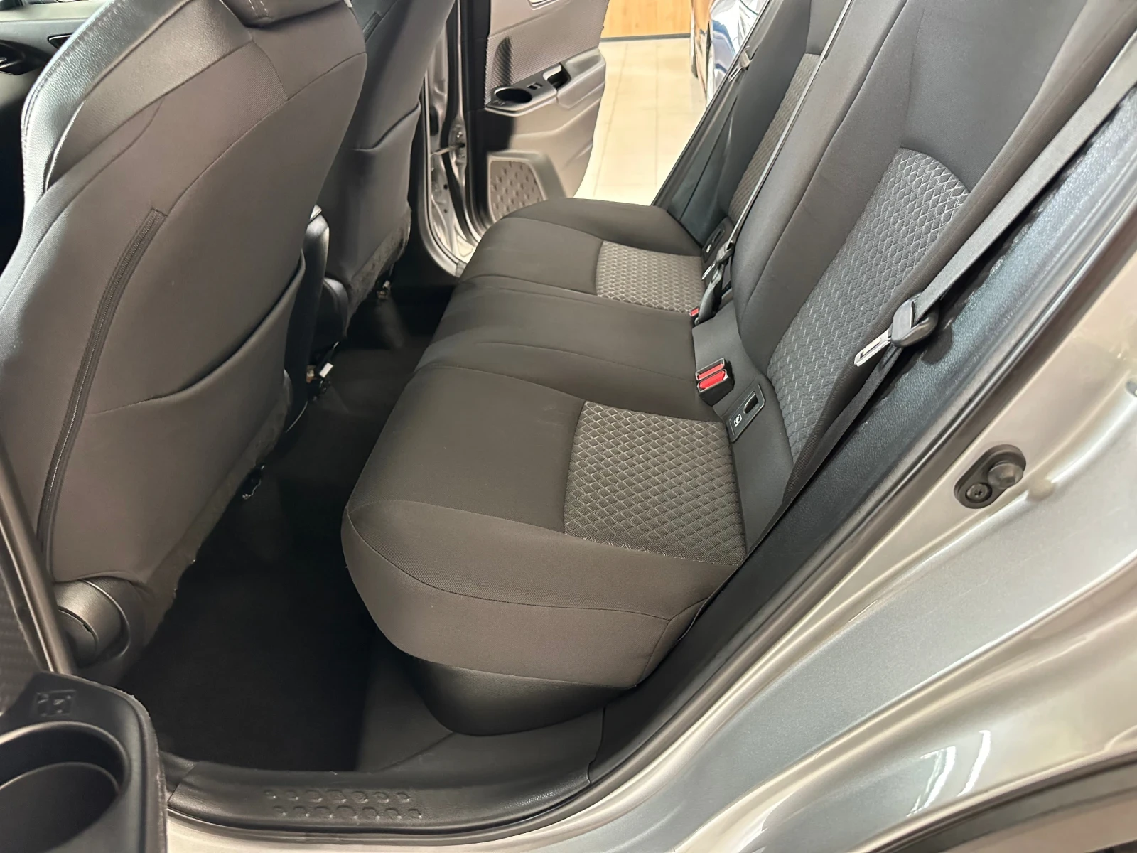 Toyota C-HR Club* Bitone, снимка 9 - Автомобили и джипове - 54423228