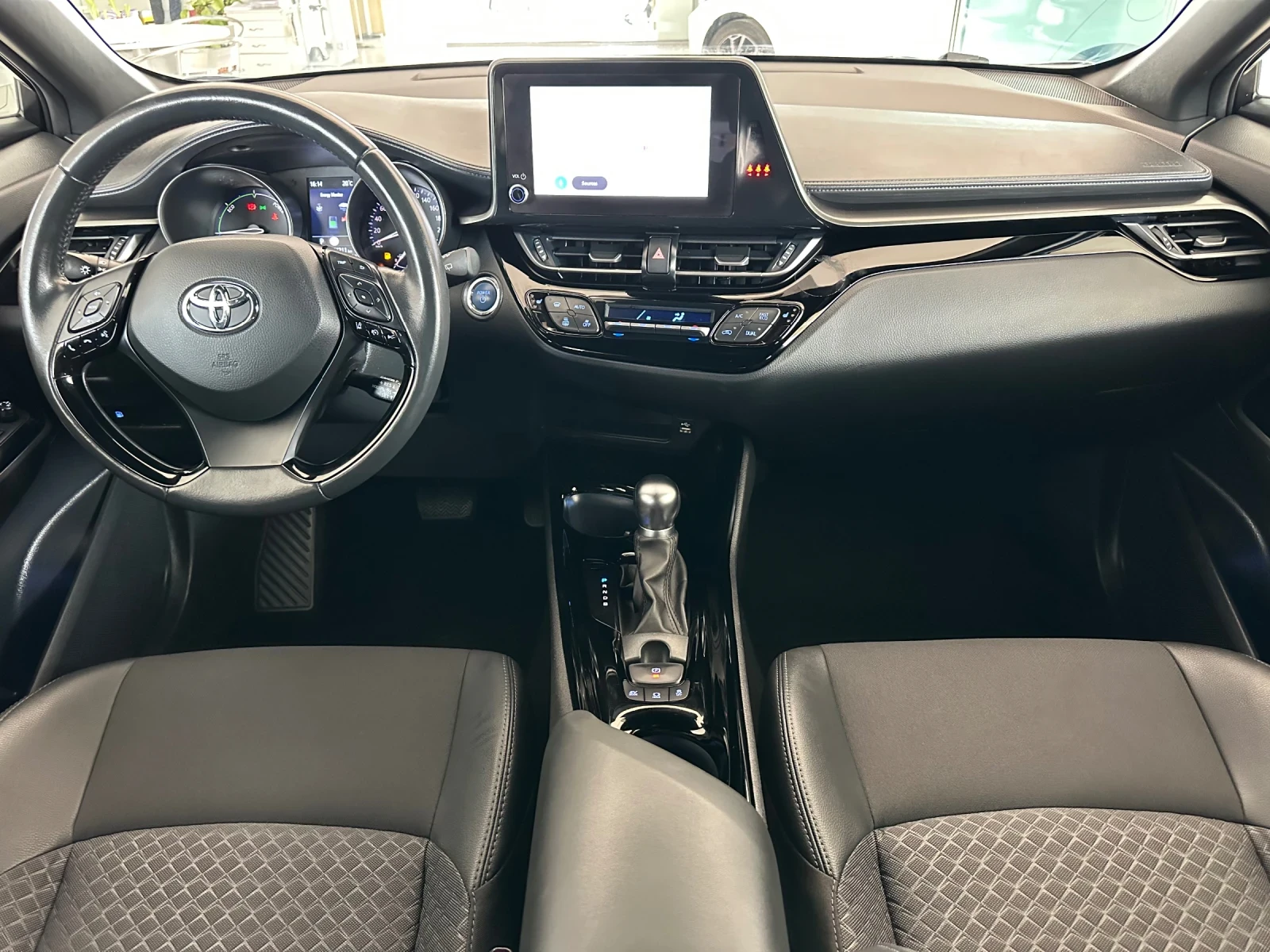 Toyota C-HR Club* Bitone, снимка 10 - Автомобили и джипове - 54423228