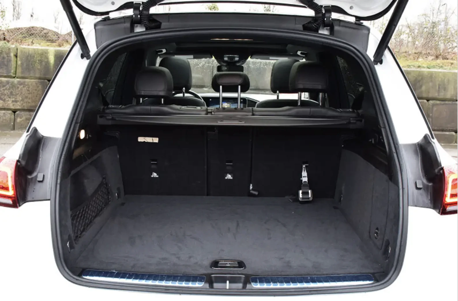Mercedes-Benz GLE AMG Package* burmester* multibeam led* Parking Ass, снимка 16 - Автомобили и джипове - 54663051