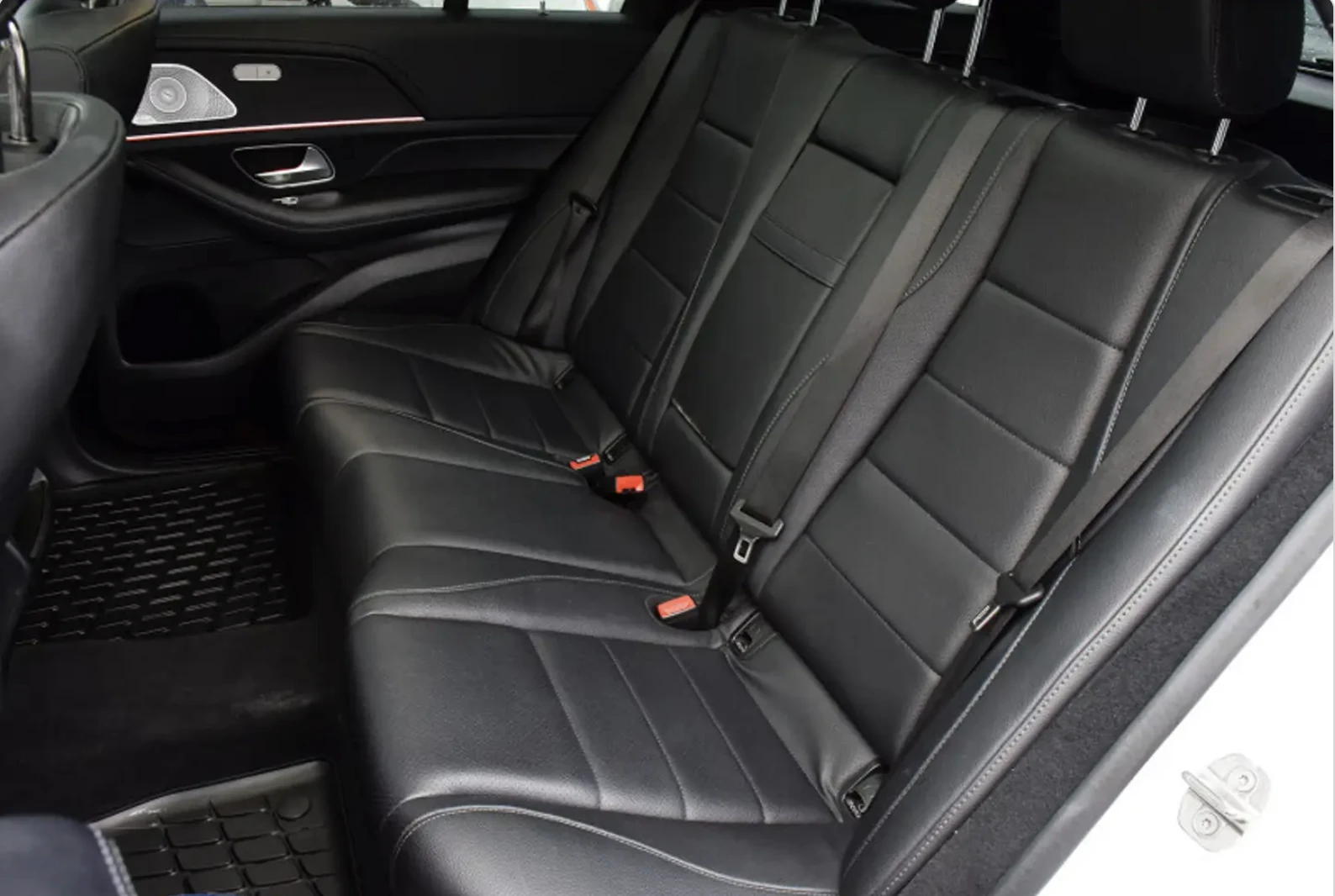 Mercedes-Benz GLE AMG Package* burmester* multibeam led* Parking Ass, снимка 10 - Автомобили и джипове - 54663051
