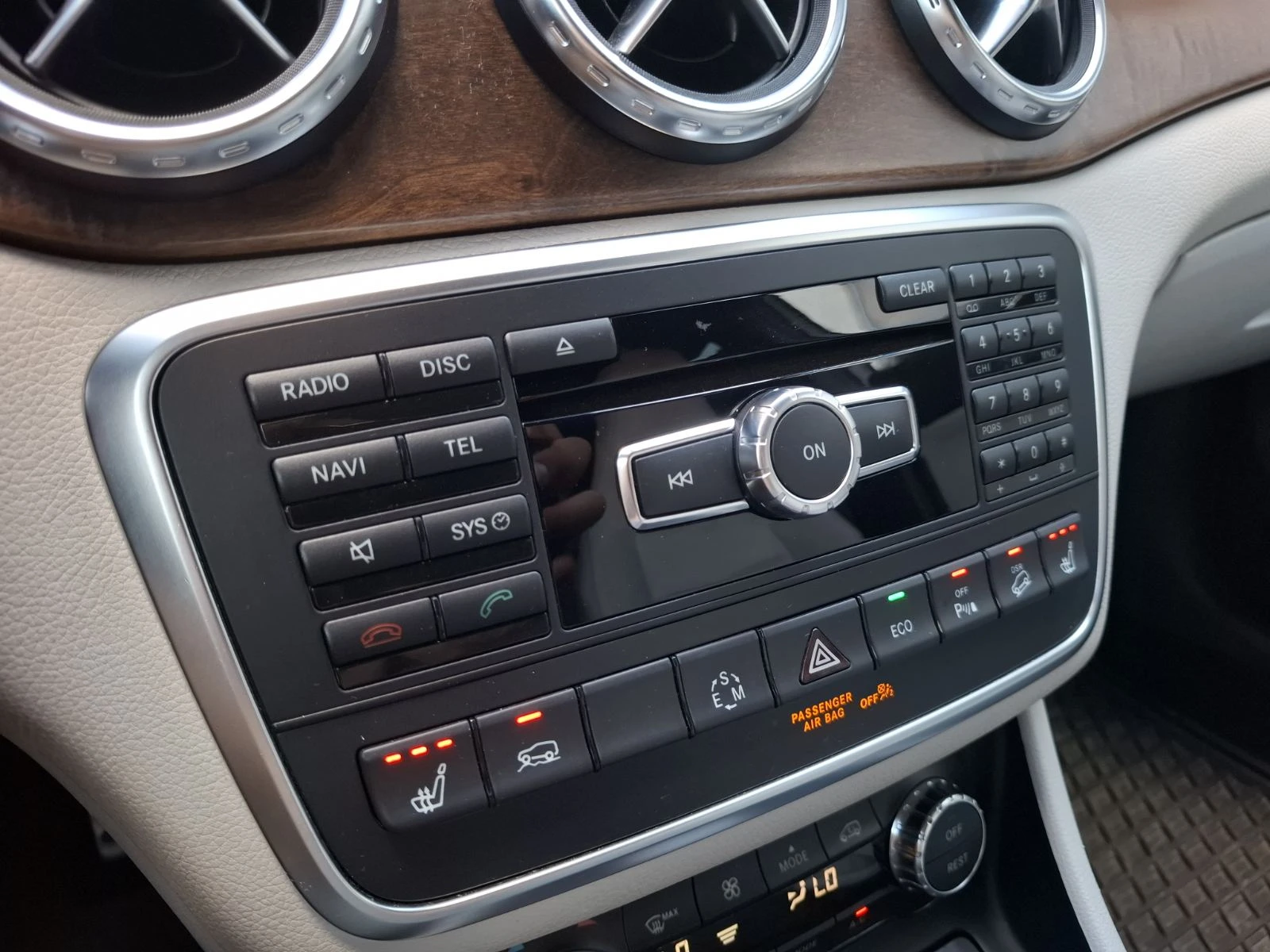Mercedes-Benz GLA 220CDI - Автоматик - 4X4, снимка 7 - Автомобили и джипове - 55054286