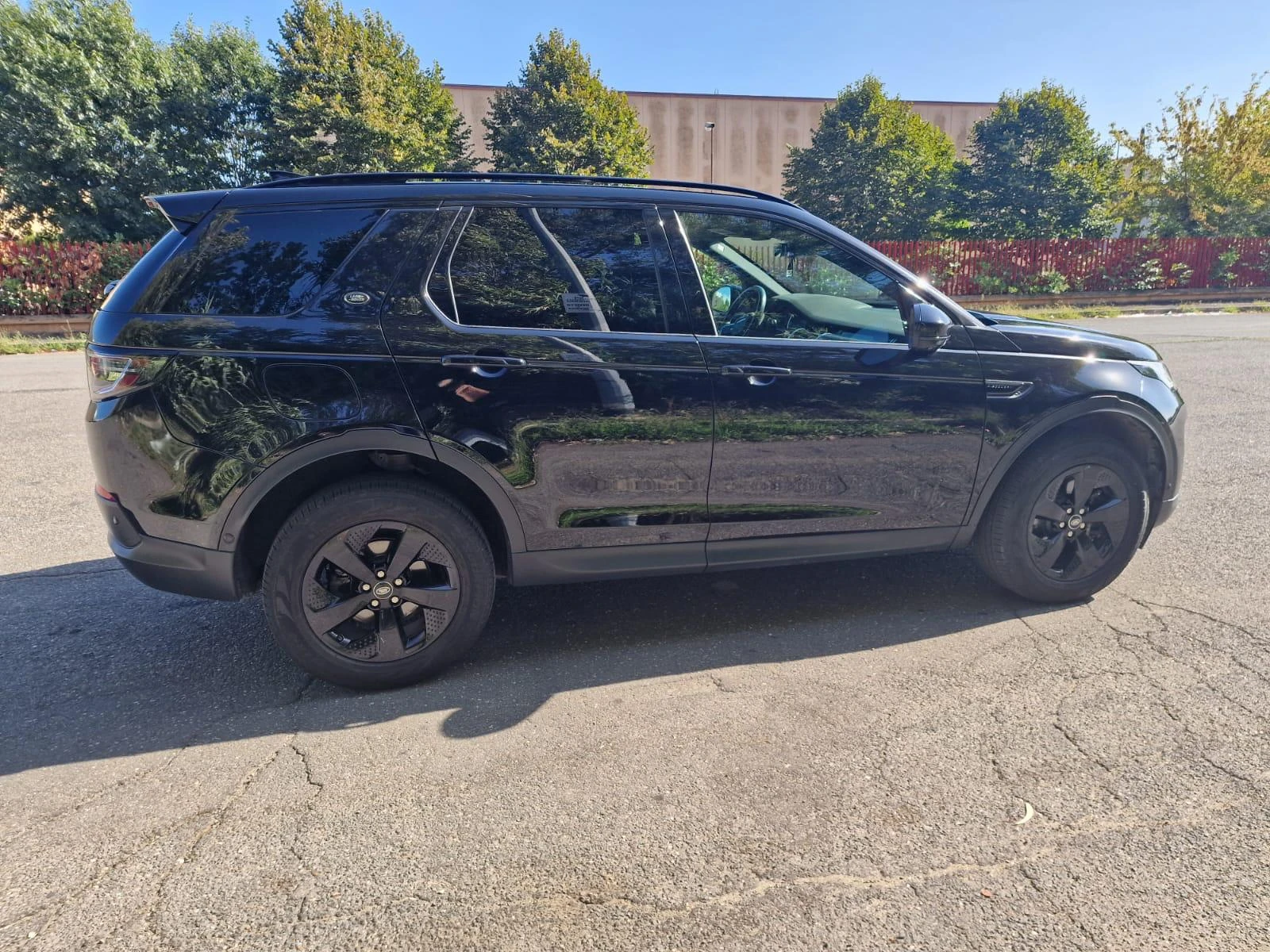 Land Rover Discovery Sport 2.0D FACELIFT, снимка 10 - Автомобили и джипове - 55264777