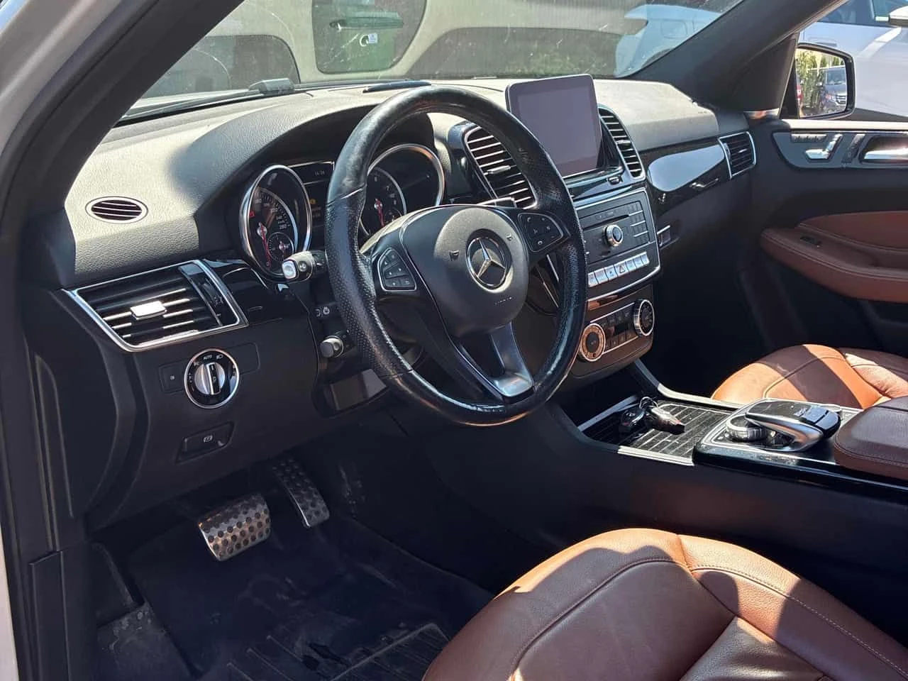 Mercedes-Benz GLE 400 * CARFAX *  ОПЦИЯ ЗА ФИНАНСИРАНЕ, снимка 5 - Автомобили и джипове - 55328224