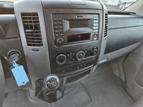 VW Crafter 2.0 TDI, Падащ борд, Климатик, снимка 11