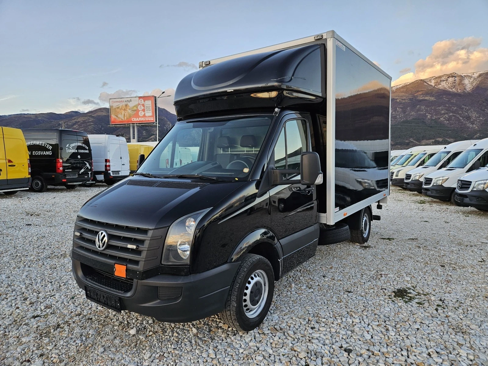 VW Crafter 2.0 TDI, Падащ борд, Климатик | Mobile.bg — изображение 1