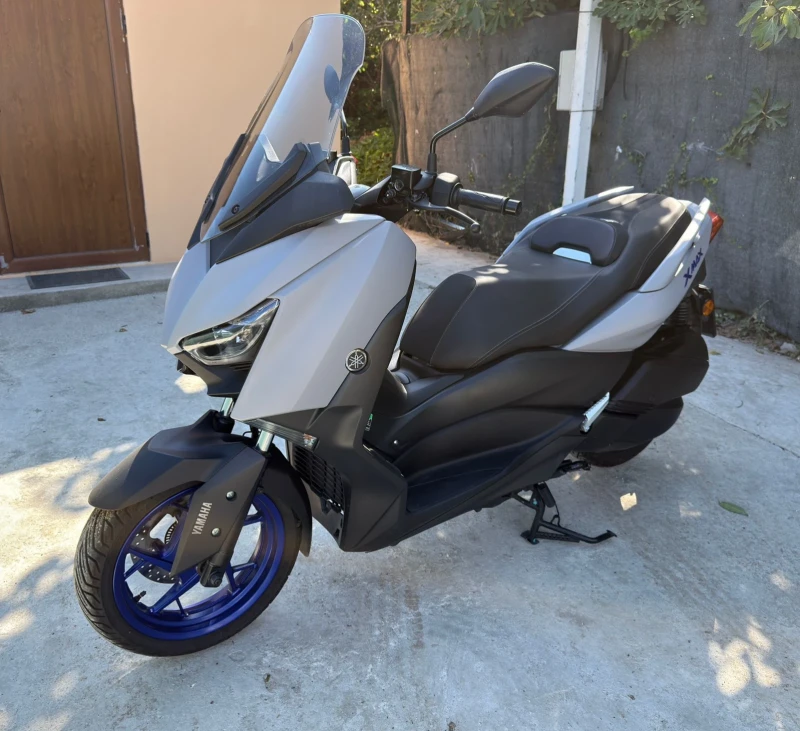 Yamaha X-max 300