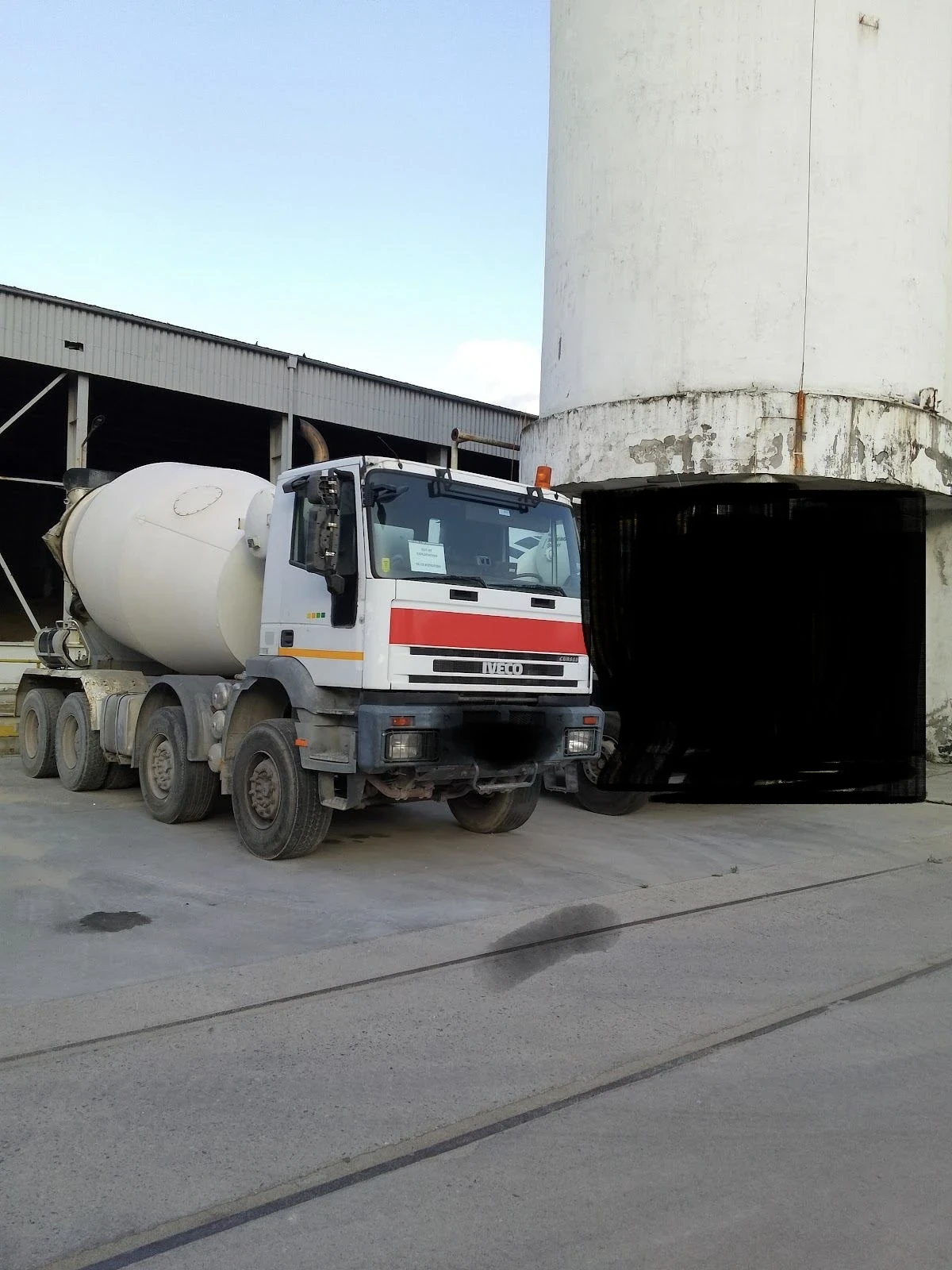 ����� ������ Iveco Traker | Mobile.bg � ����������� 3