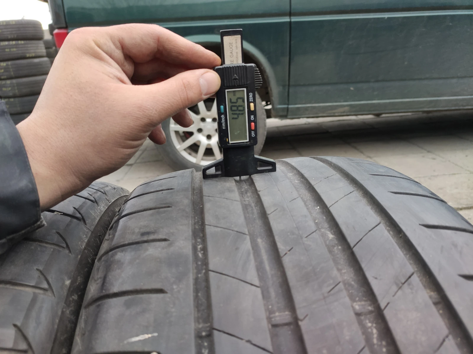  255/40R18 | Mobile.bg   4