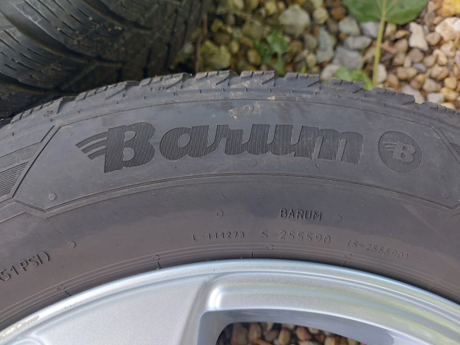 Гуми с джанти Barum 205/60R16, снимка 9 - Гуми и джанти - 54994054