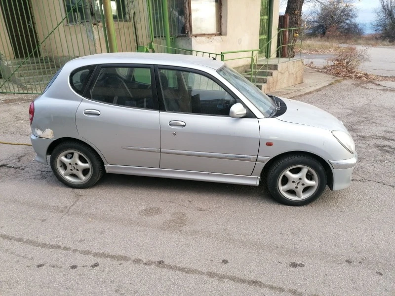 Daihatsu Sirion 1.3 4x4 всички модели, снимка 9 - Автомобили и джипове - 47335262