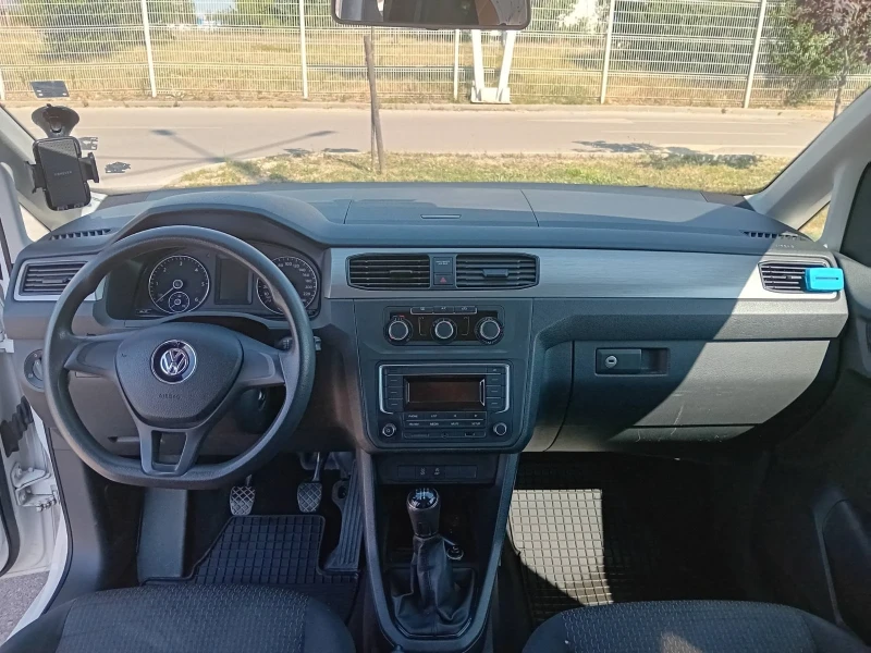 VW Caddy, снимка 11 - Автомобили и джипове - 47300857