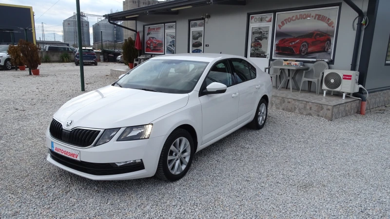 Skoda Octavia 1.6 TDI* NAVI* TOP* , снимка 4 - Автомобили и джипове - 48088171