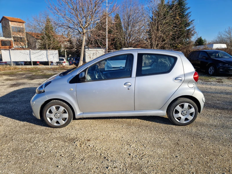 Toyota Aygo 1, 0i, снимка 8 - Автомобили и джипове - 48411322