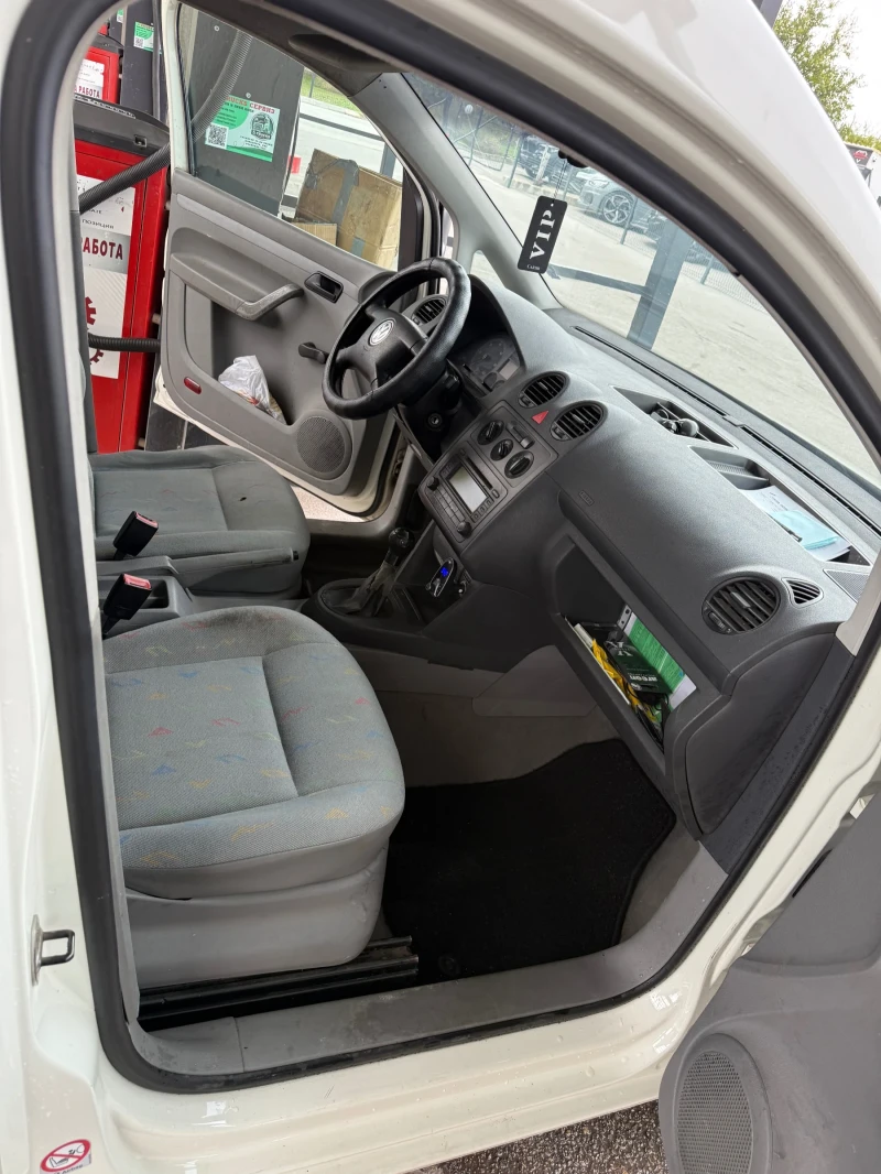 VW Caddy 2.0 SDI, снимка 12 - Автомобили и джипове - 52514228
