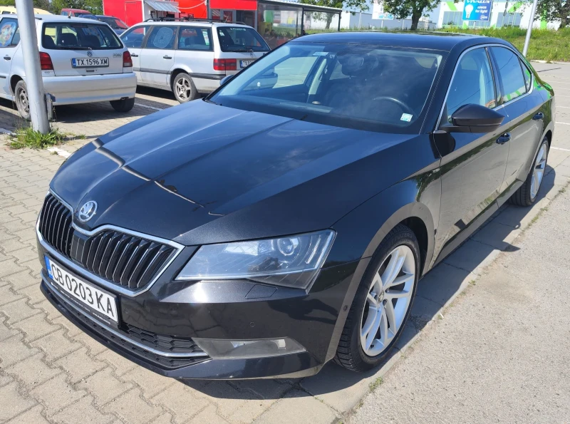 Skoda Superb 2.0 дизел 190 к.с. N1, снимка 4 - Автомобили и джипове - 51573722