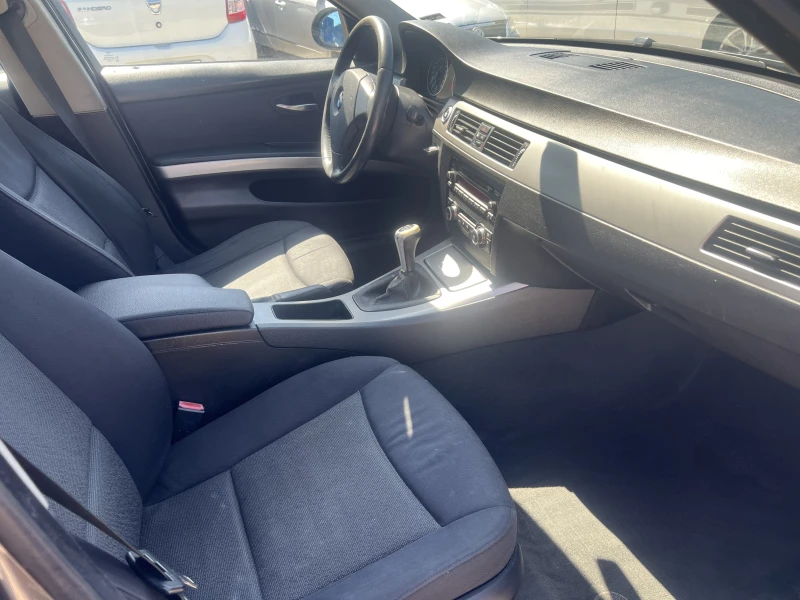 BMW 318 D 122к.с, снимка 12 - Автомобили и джипове - 51579587