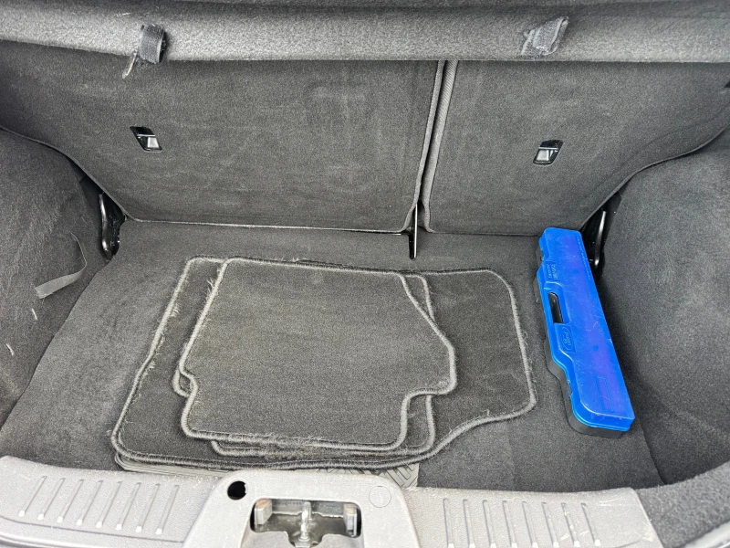 Ford Fiesta 1.5TDCI-Titanium , снимка 11 - Автомобили и джипове - 52390532