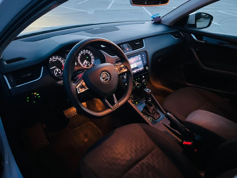 Skoda Octavia 2.0 150 автомат лед, снимка 9 - Автомобили и джипове - 52666262