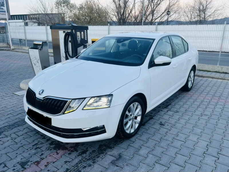 Skoda Octavia 2.0 150 автомат лед, снимка 17 - Автомобили и джипове - 52666262