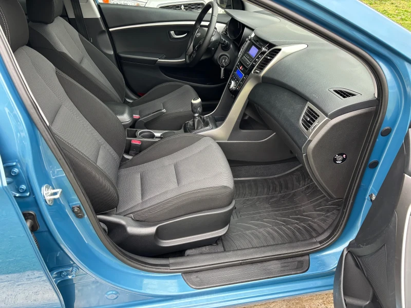 Hyundai I30 1.6i SWISS, снимка 8 - Автомобили и джипове - 52758331