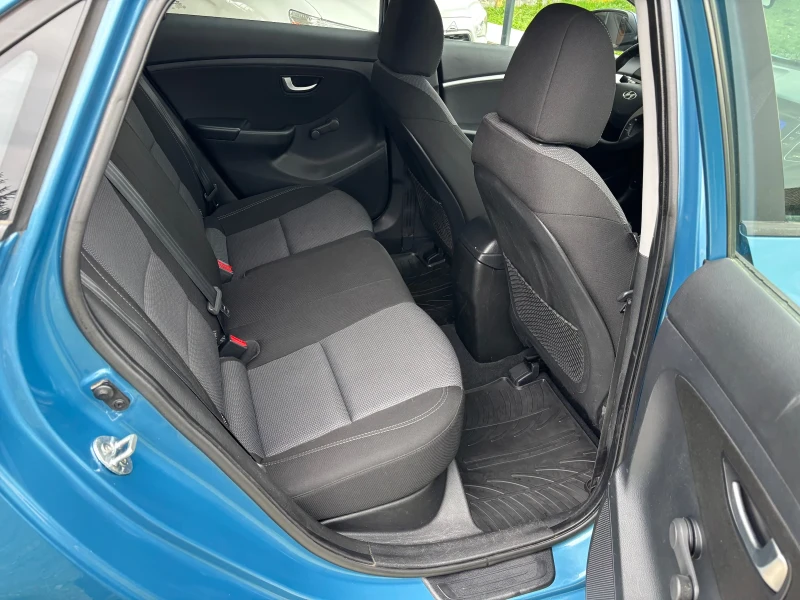 Hyundai I30 1.6i SWISS, снимка 9 - Автомобили и джипове - 52758331