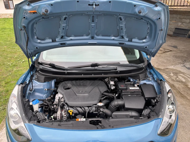 Hyundai I30 1.6i SWISS, снимка 14 - Автомобили и джипове - 52758331