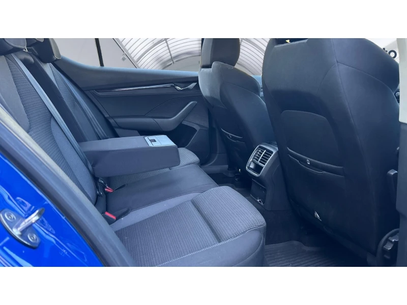 Skoda Octavia 2.0 TDi, Месечна вноска от 204  , снимка 10 - Автомобили и джипове - 53025449