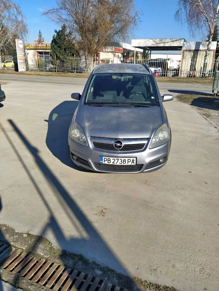 Opel Zafira, снимка 7 - Автомобили и джипове - 47809389