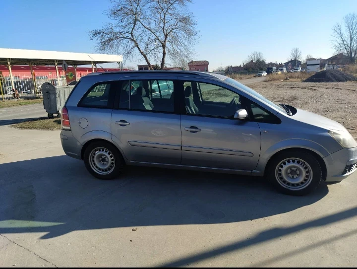 Opel Zafira, снимка 1 - Автомобили и джипове - 47809389