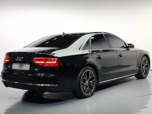 Audi A8 New A8  4.2 FSI Quattro D4 166 164км, снимка 2 - Автомобили и джипове - 48923121