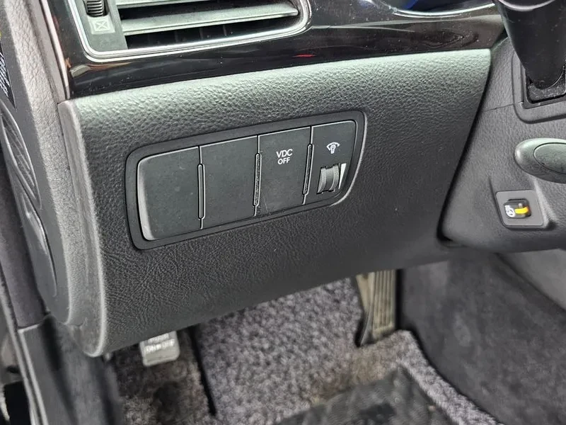Hyundai Genesis 3.3, снимка 16 - Автомобили и джипове - 54615927