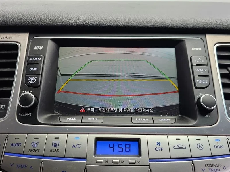 Hyundai Genesis 3.3, снимка 15 - Автомобили и джипове - 54615927