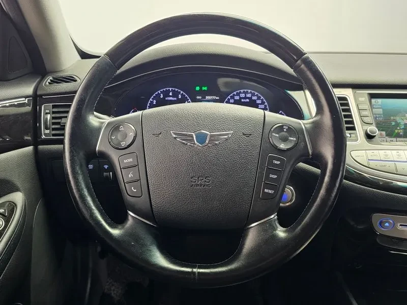 Hyundai Genesis 3.3, снимка 13 - Автомобили и джипове - 54615927