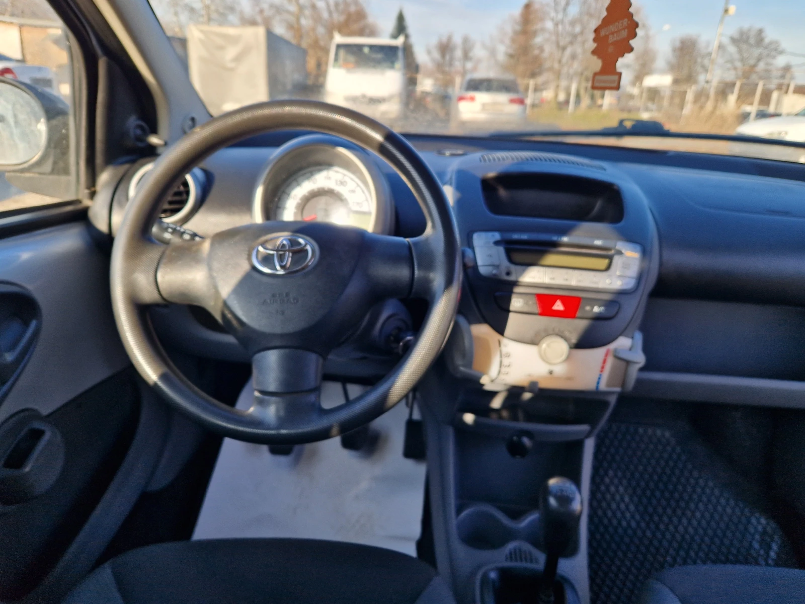Toyota Aygo 1, 0i | Mobile.bg — изображение 13